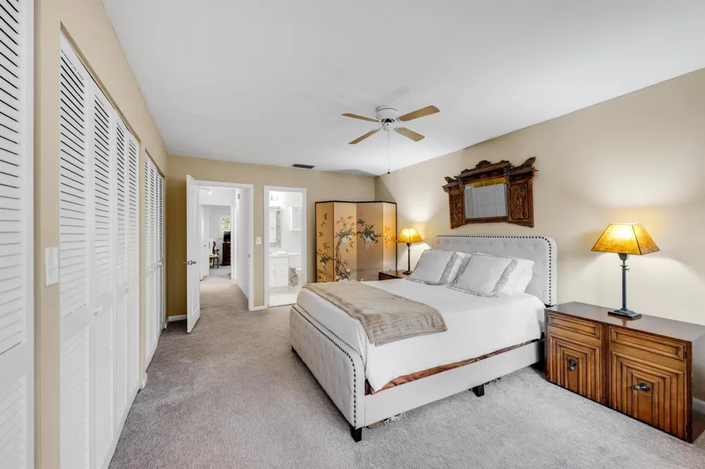547 NE 7th Avenue #3a Fort Lauderdale, FL 33301