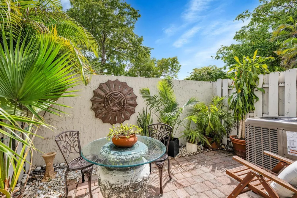 547 NE 7th Avenue #3a Fort Lauderdale, FL 33301