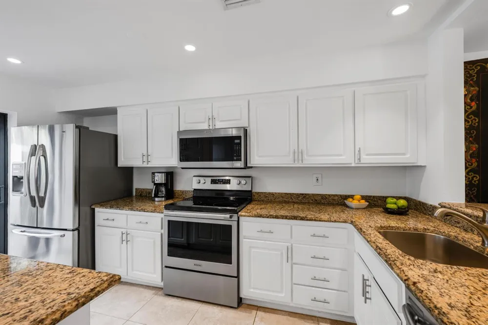 547 NE 7th Avenue #3a Fort Lauderdale, FL 33301