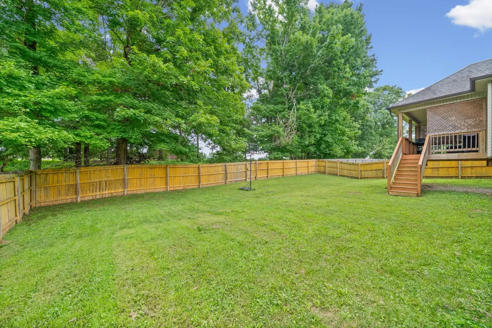 125 Sycamore Hill Dr Clarksville, TN 37042