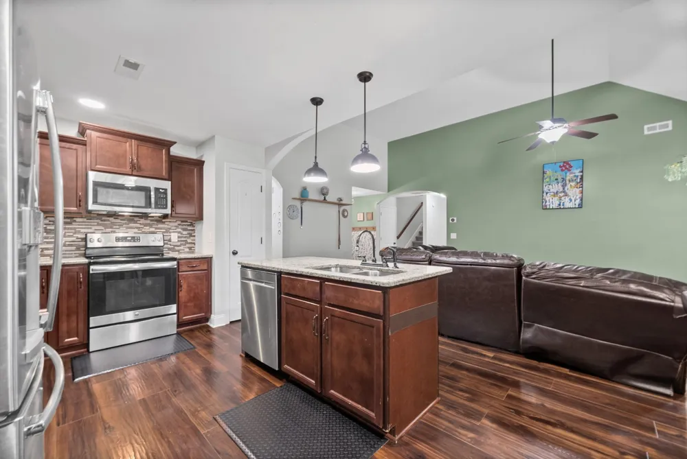 125 Sycamore Hill Dr Clarksville, TN 37042