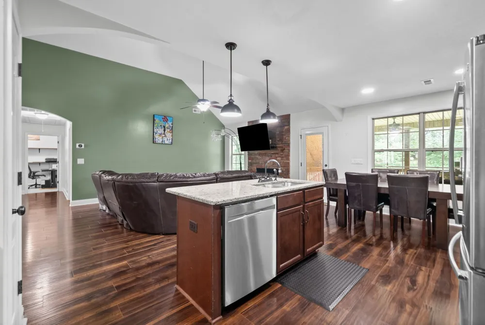 125 Sycamore Hill Dr Clarksville, TN 37042