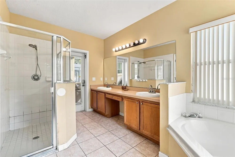 2915 BLOOMING ALAMANDA LOOP Kissimmee, FL 34747