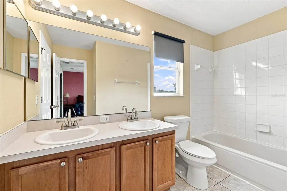 2915 BLOOMING ALAMANDA LOOP Kissimmee, FL 34747