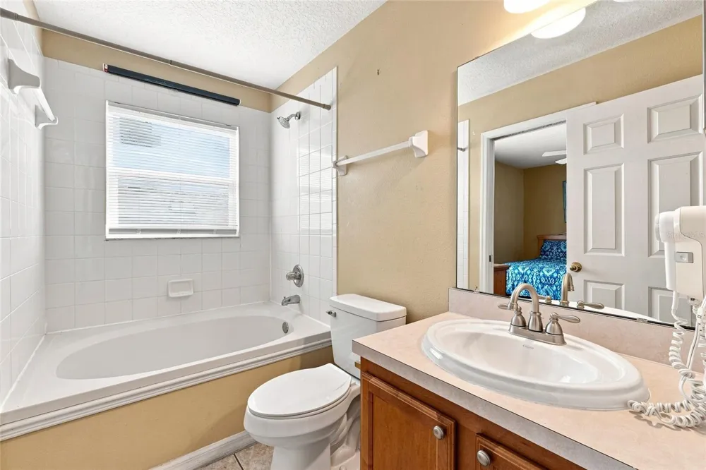 2915 BLOOMING ALAMANDA LOOP Kissimmee, FL 34747
