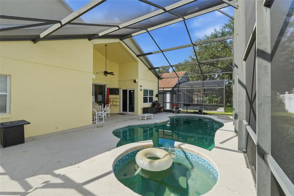 2915 BLOOMING ALAMANDA LOOP Kissimmee, FL 34747