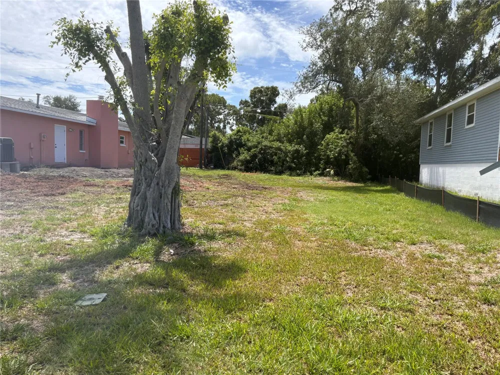 0000 S 29 AVENUE S St Petersburg, FL 33711