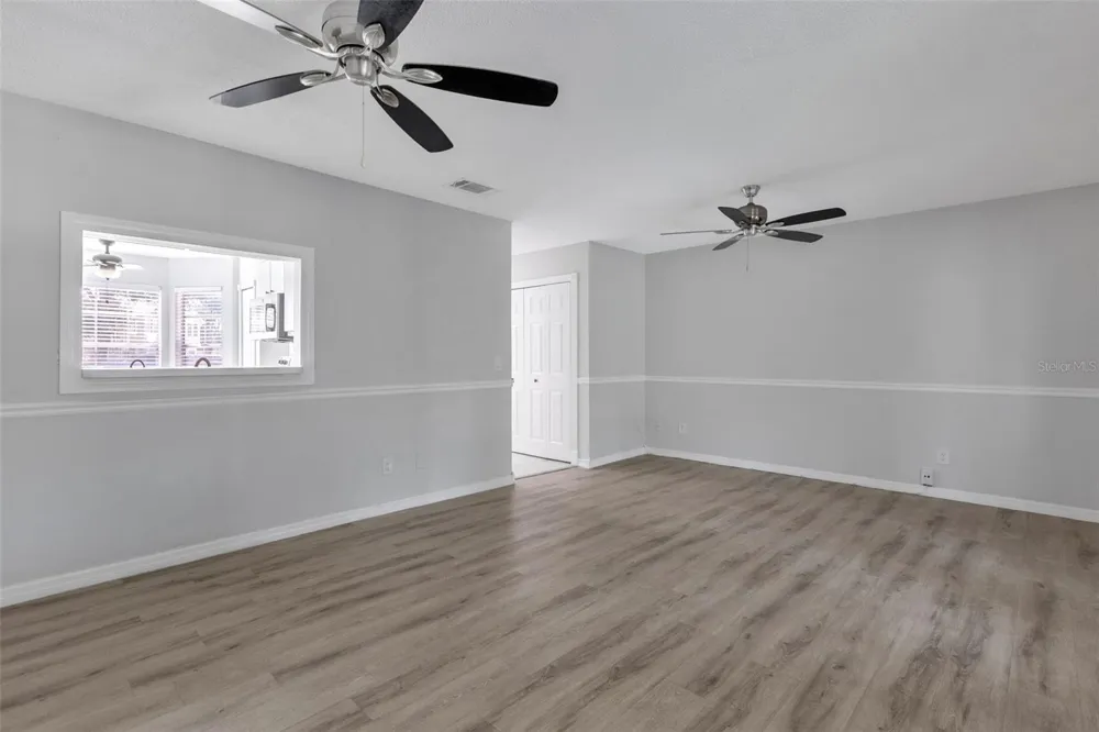 2037 WATERLEAF STREET Orlando, FL 32837
