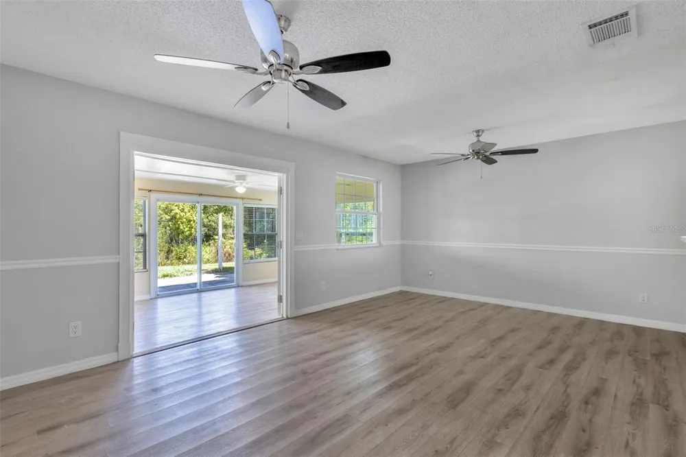 2037 WATERLEAF STREET Orlando, FL 32837