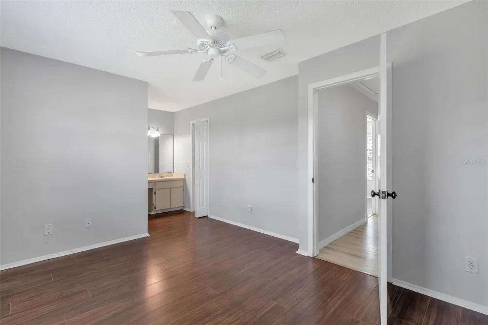 2037 WATERLEAF STREET Orlando, FL 32837