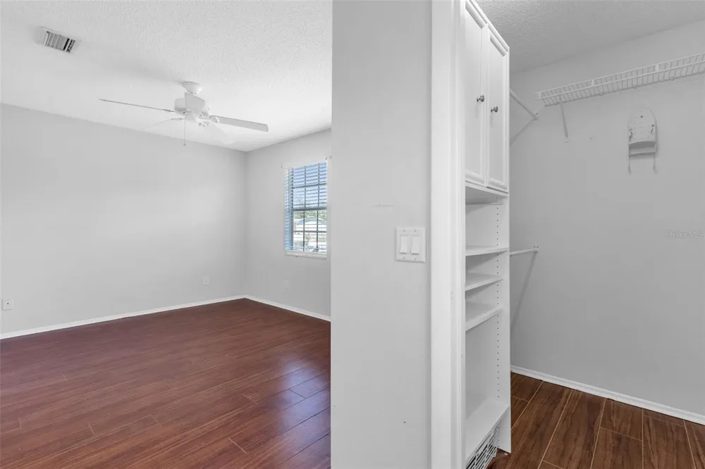 2037 WATERLEAF STREET Orlando, FL 32837