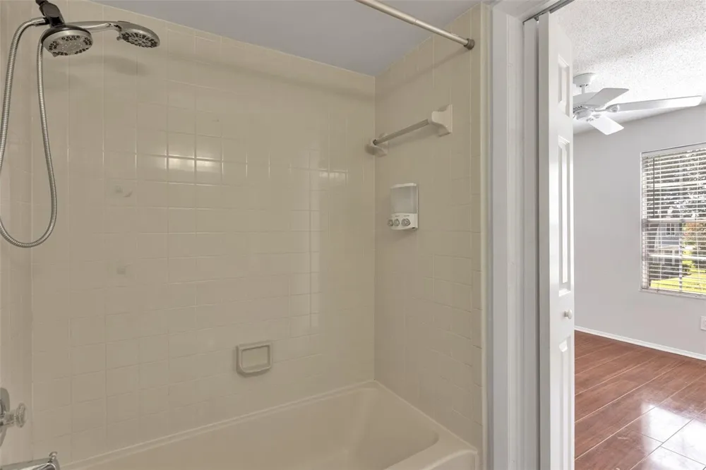 2037 WATERLEAF STREET Orlando, FL 32837