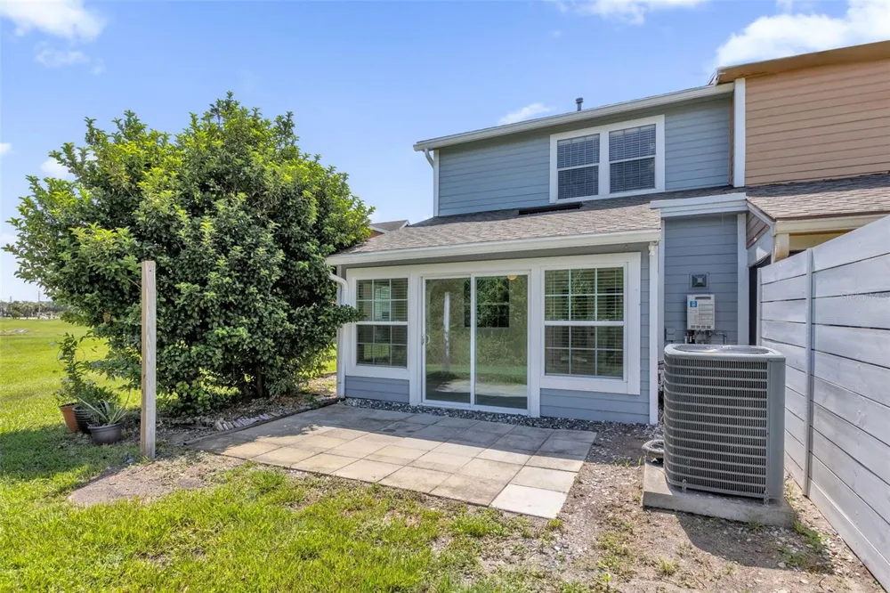 2037 WATERLEAF STREET Orlando, FL 32837