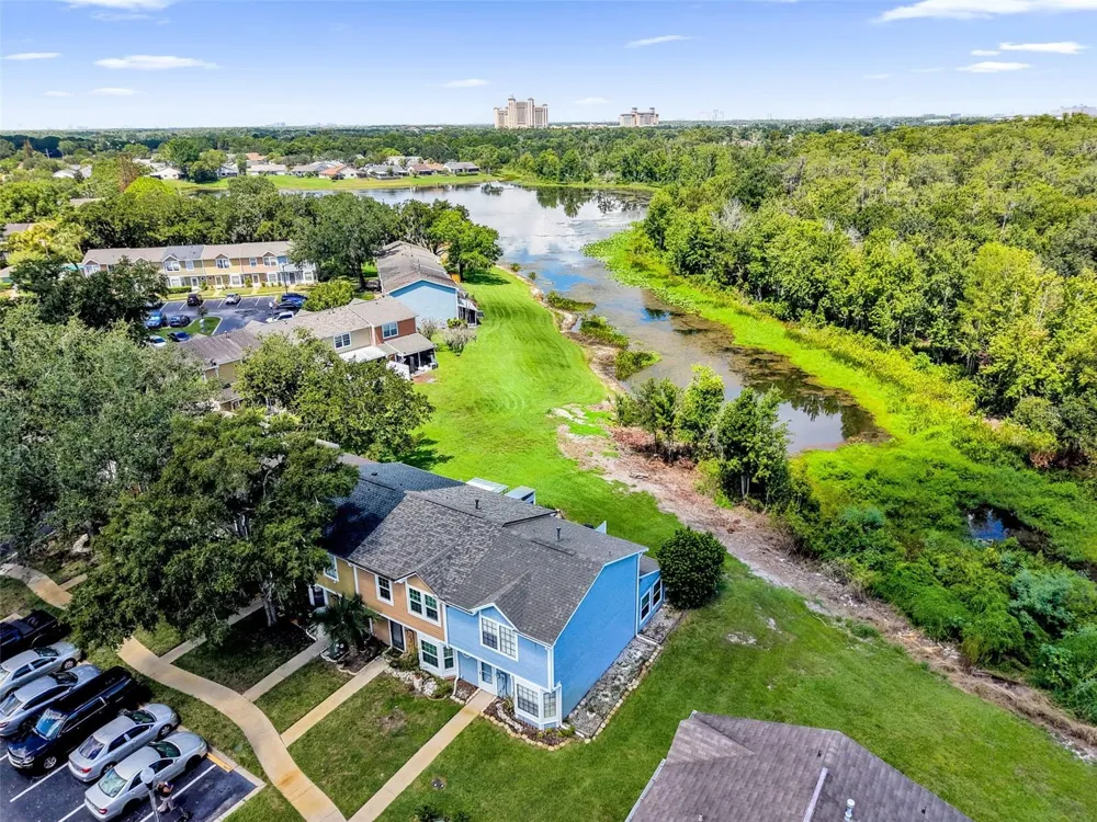 2037 WATERLEAF STREET Orlando, FL 32837