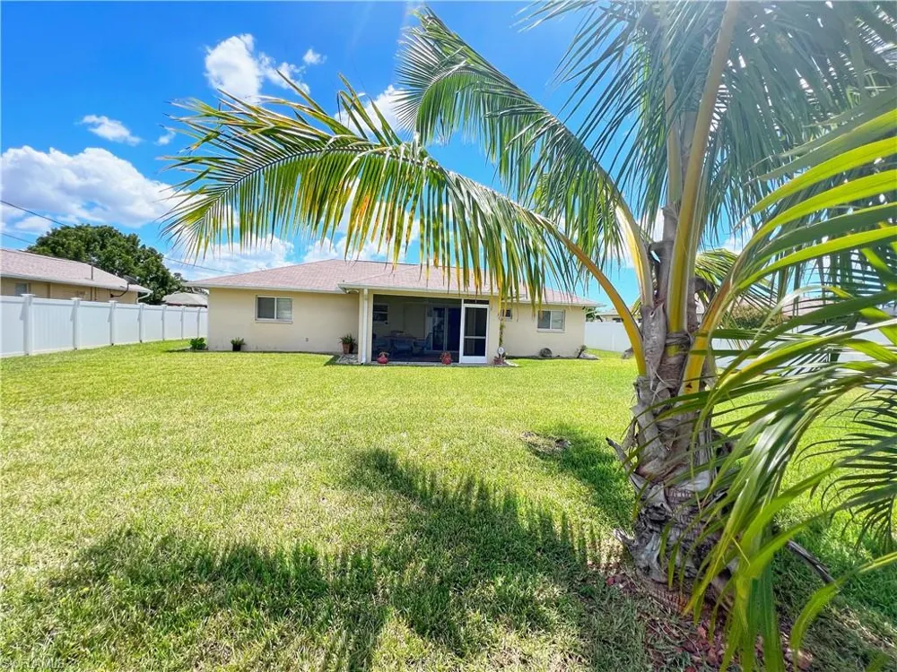 137 SE 17th Terrace Cape Coral, FL 33990