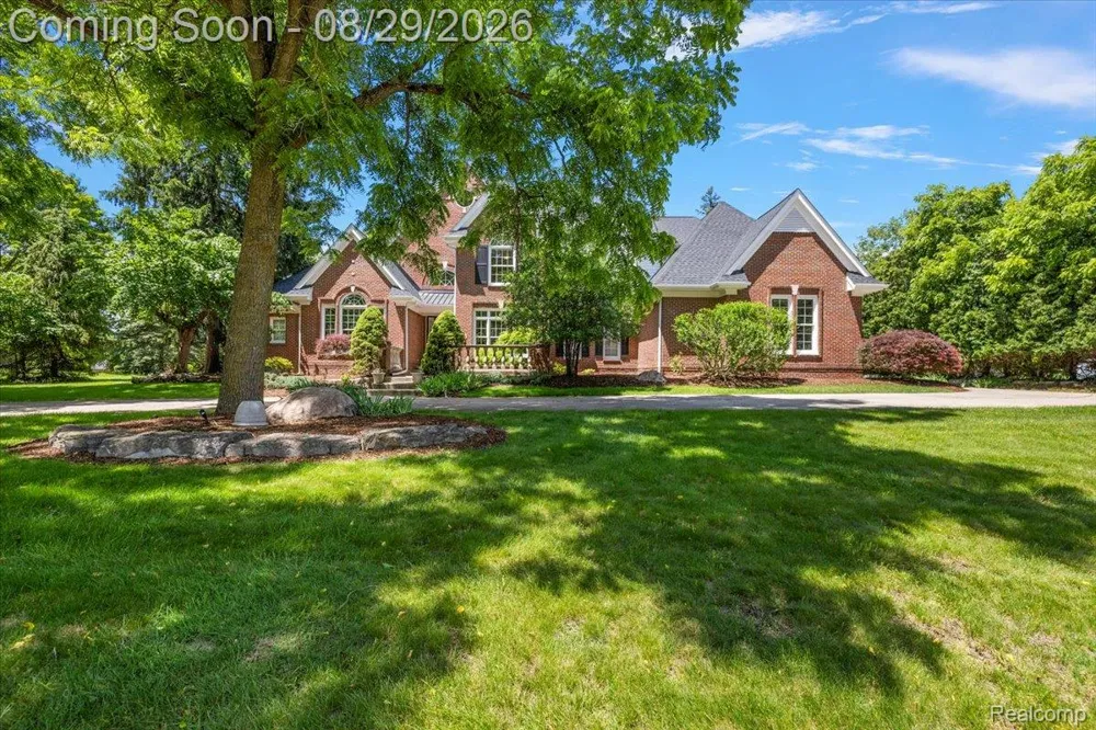 5022 Lone Pine Lane Bloomfield Hills City, MI 48302