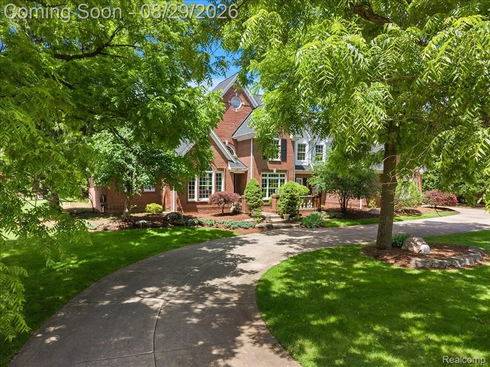 5022 Lone Pine Lane Bloomfield Hills City, MI 48302