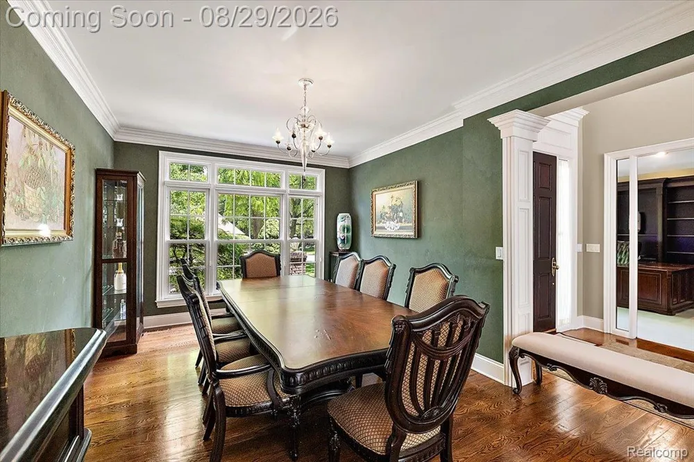 5022 Lone Pine Lane Bloomfield Hills City, MI 48302