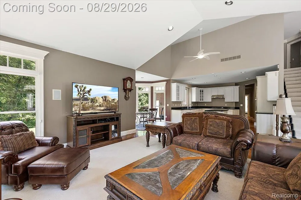 5022 Lone Pine Lane Bloomfield Hills City, MI 48302