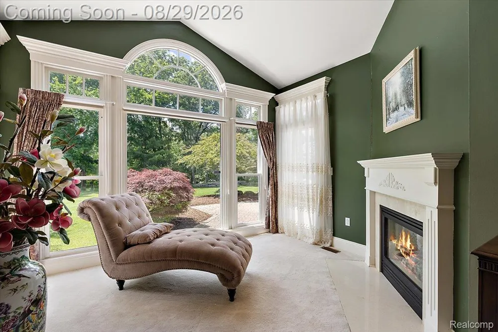 5022 Lone Pine Lane Bloomfield Hills City, MI 48302