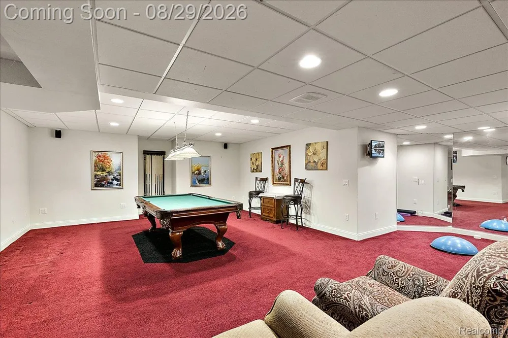 5022 Lone Pine Lane Bloomfield Hills City, MI 48302