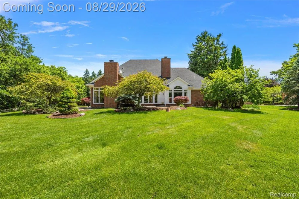 5022 Lone Pine Lane Bloomfield Hills City, MI 48302