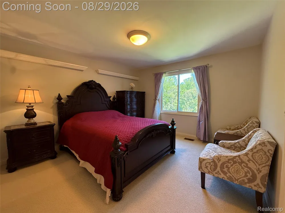 5022 Lone Pine Lane Bloomfield Hills City, MI 48302