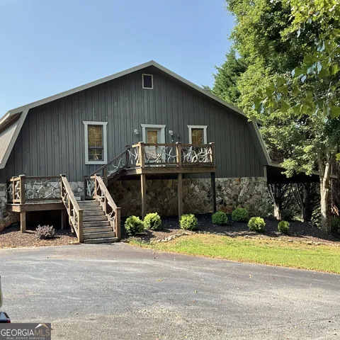 305 Laurel Springs/Opossum