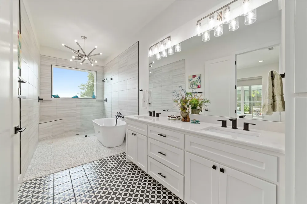 582 Oak Point Drive May, TX 76857
