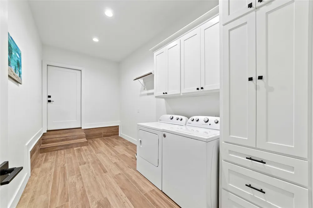 582 Oak Point Drive May, TX 76857