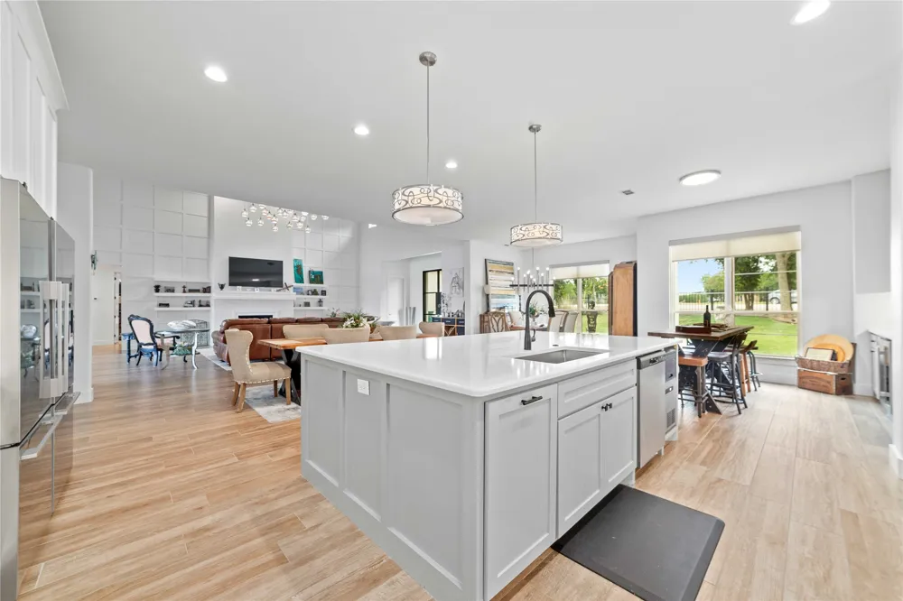 582 Oak Point Drive May, TX 76857