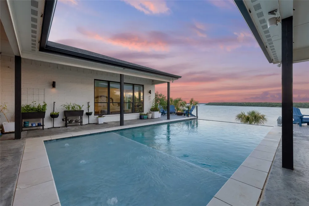 582 Oak Point Drive May, TX 76857