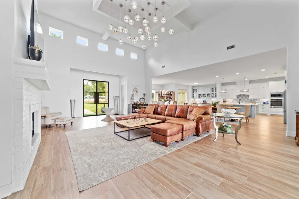 582 Oak Point Drive May, TX 76857