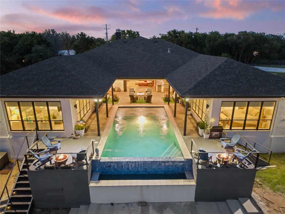 582 Oak Point Drive May, TX 76857