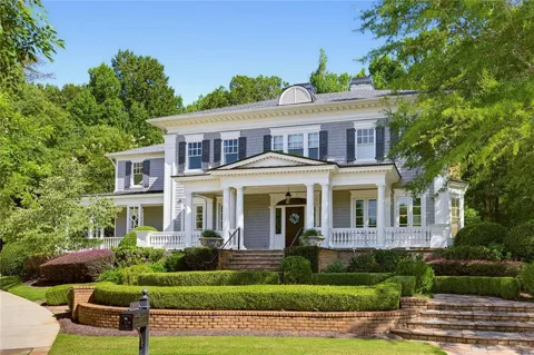 2000 Lancaster Square