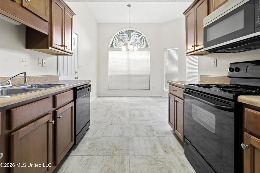 9534 Laa La Court Diamondhead, MS 39525