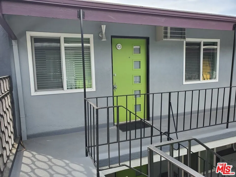10333 Santa Monica Boulevard #10 Los Angeles, CA 90025