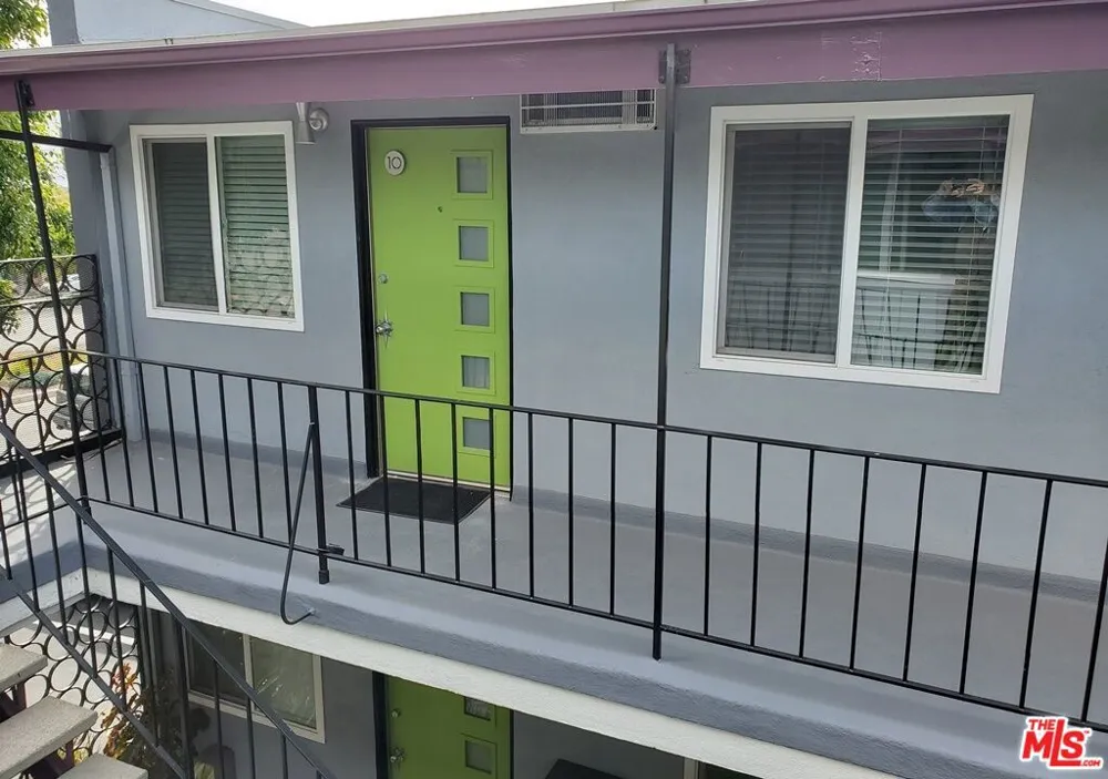 10333 Santa Monica Boulevard #10 Los Angeles, CA 90025