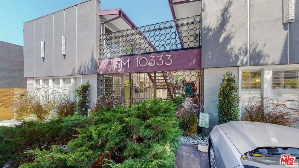 10333 Santa Monica Boulevard #10 Los Angeles, CA 90025