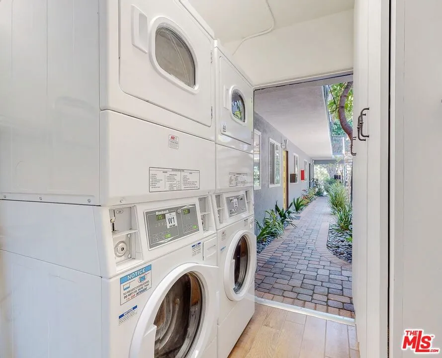 10333 Santa Monica Boulevard #10 Los Angeles, CA 90025