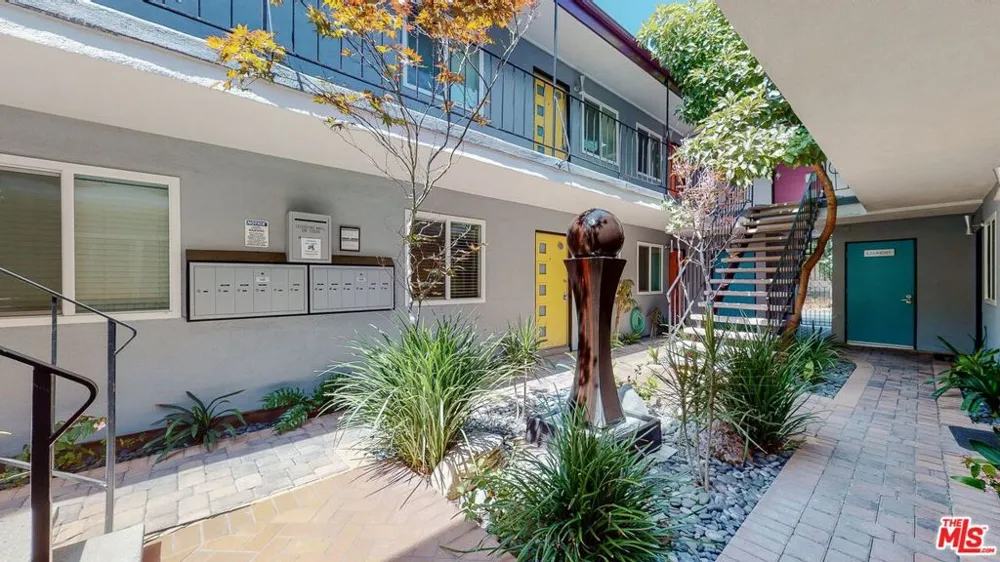 10333 Santa Monica Boulevard #10 Los Angeles, CA 90025
