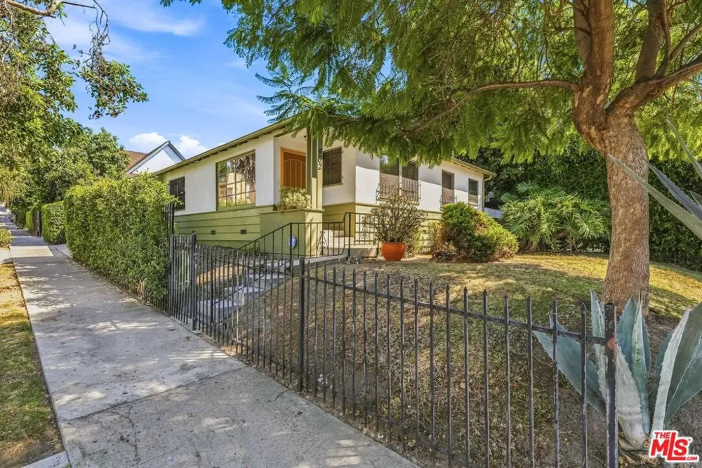 402 S Coronado Street Los Angeles, CA 90057