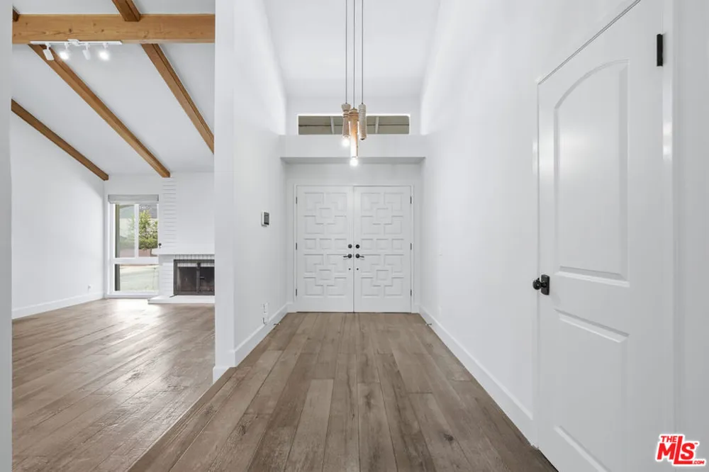 1314 Avenida De Cortez Pacific Palisades, CA 90272
