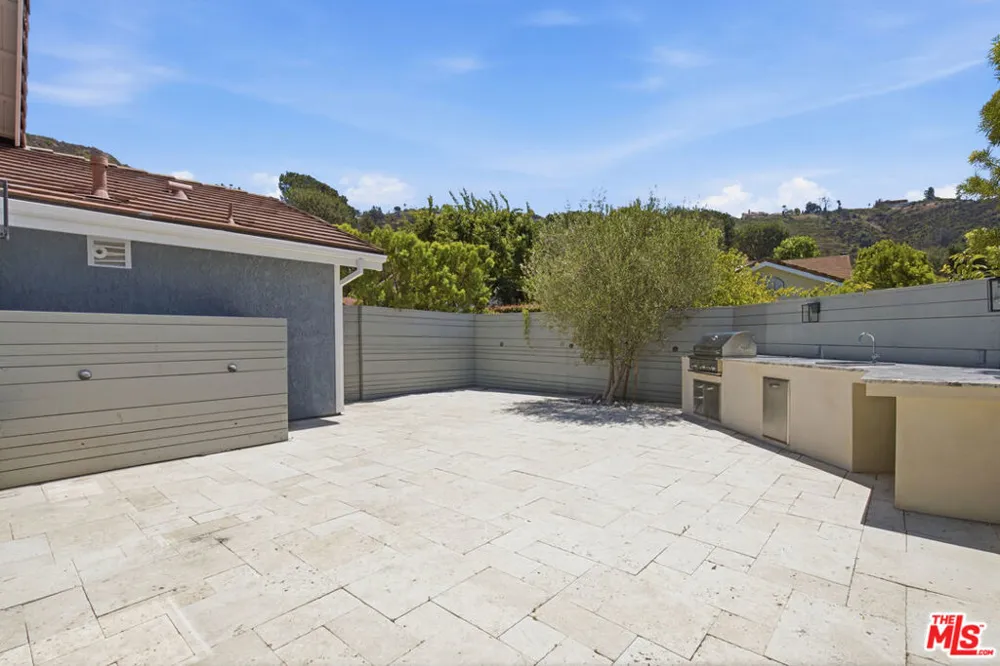 1314 Avenida De Cortez Pacific Palisades, CA 90272