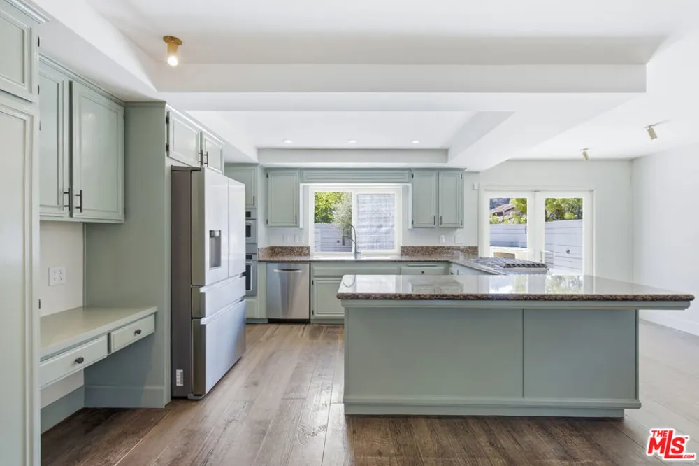 1314 Avenida De Cortez Pacific Palisades, CA 90272