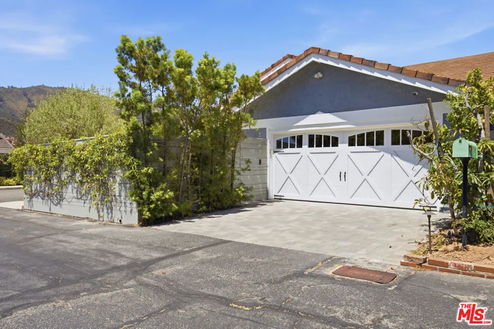 1314 Avenida De Cortez Pacific Palisades, CA 90272