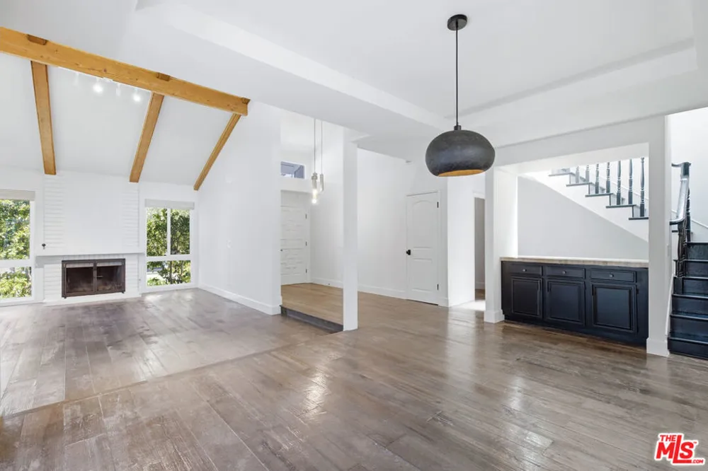 1314 Avenida De Cortez Pacific Palisades, CA 90272