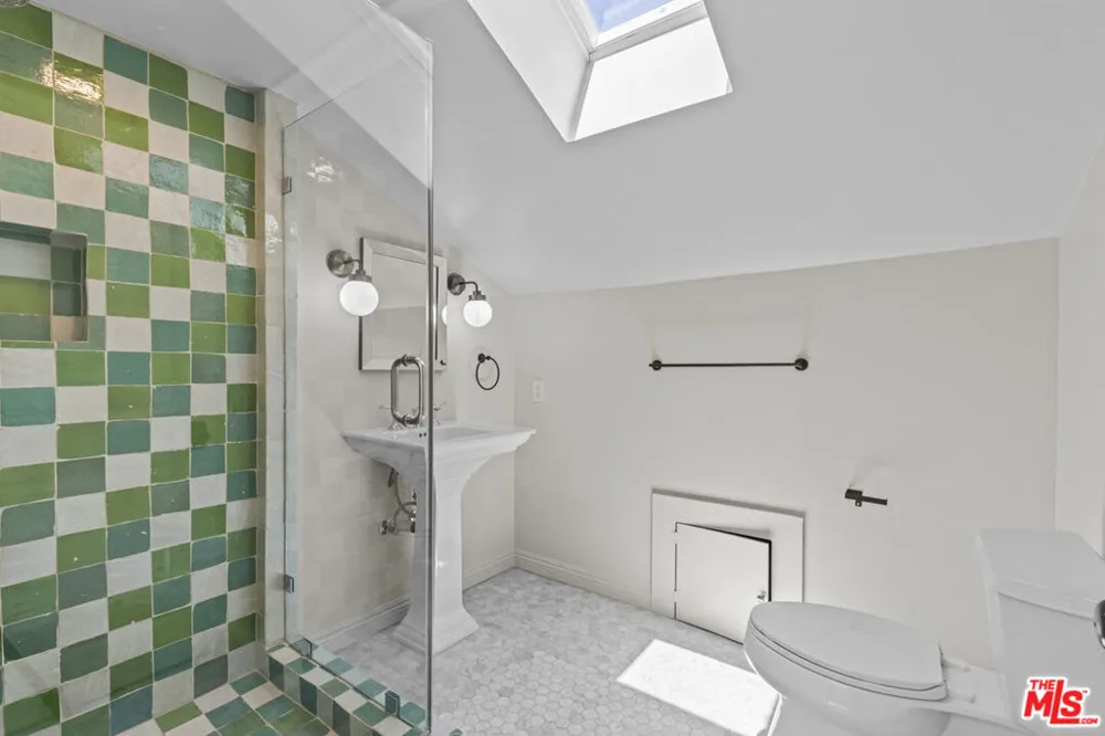 1314 Avenida De Cortez Pacific Palisades, CA 90272