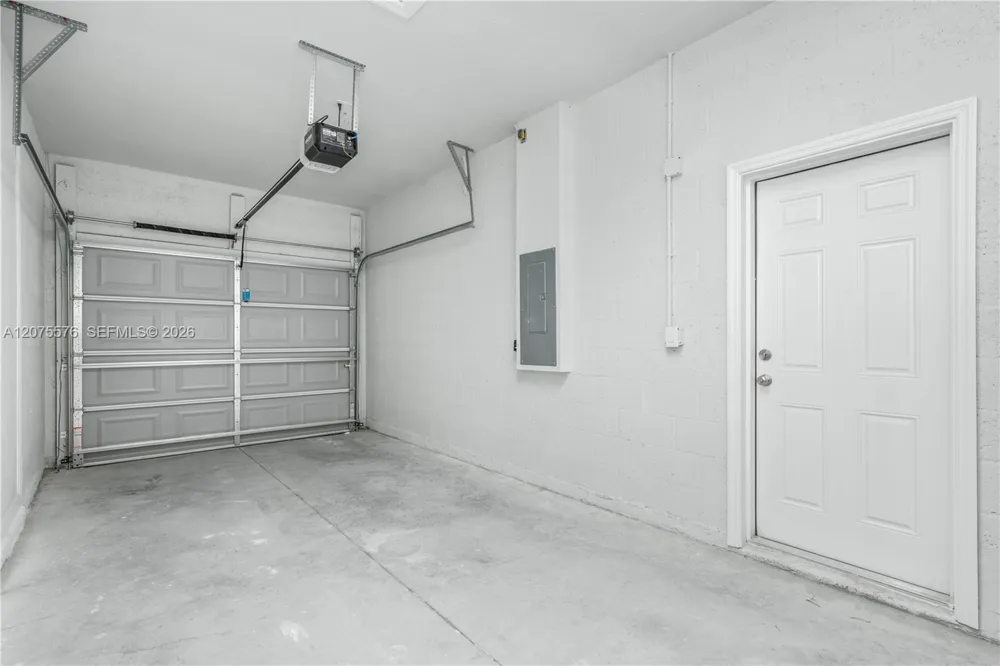 1481 Las Villas Blvd Sebring, FL 33870