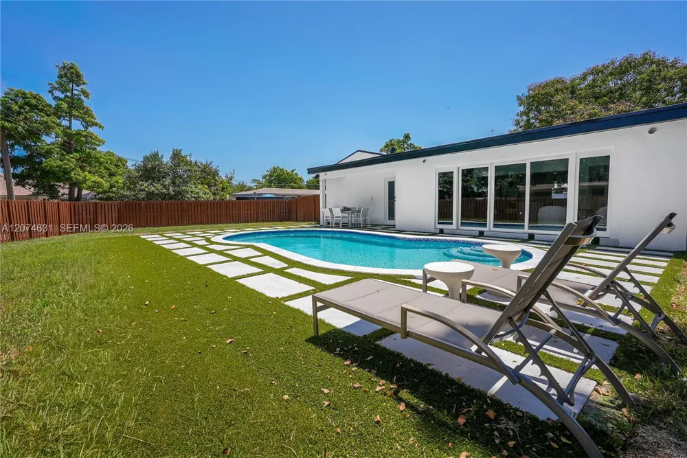 4801 Tyler St Hollywood, FL 33021